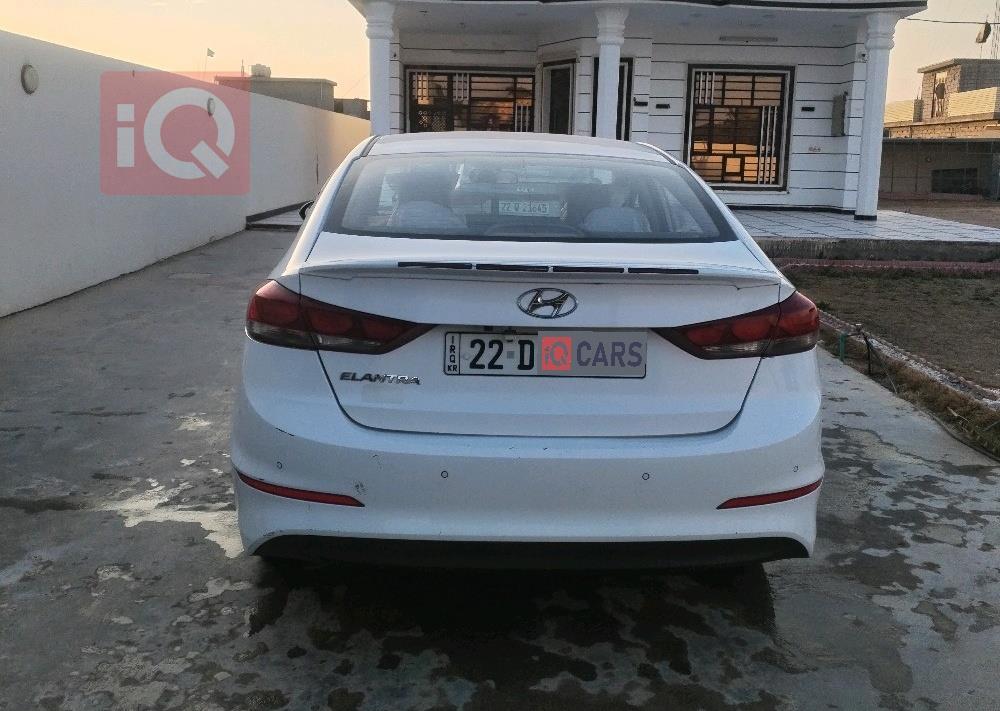 هیۆندای ئەلەنترا